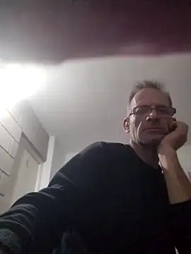 CulturedBus909 webcam show