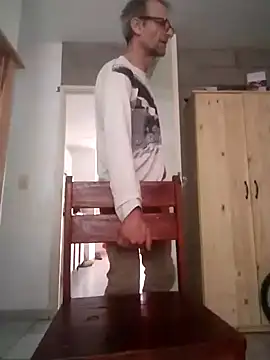 CulturedBus909 Webcam show