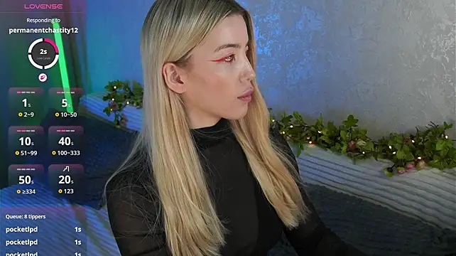 แชท XXX สดของ LindaThackerr