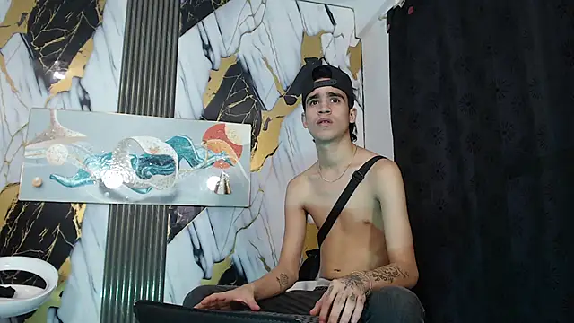 TWINKS_BOYSX Шоу с уебкамера