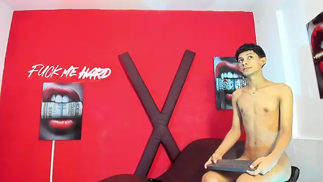 TWINKS_BOYSX webcam show
