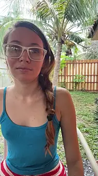 Mini_girl_do_it_better Webcamshow