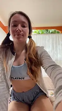 Mini_girl_do_it_better webcam show