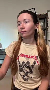 Chat XXX en directo de Mini_girl_do_it_better