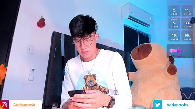 AdrianRushx Pertunjukan Webcam