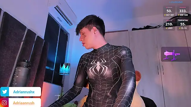 AdrianRushx Show in webcam