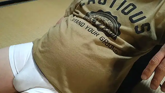 Tkousuke webkamerás műsora