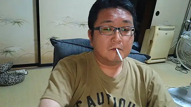 Tkousuke Pertunjukan Webcam