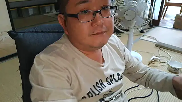 Tkousukeのウェブカメラショー