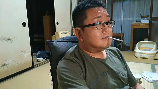 Show de Tkousuke na webcam