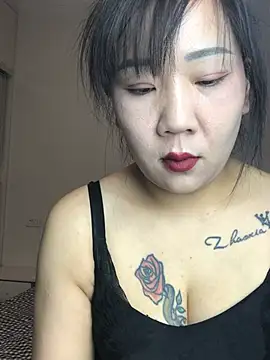 XXX chat uživo modela rourould-03