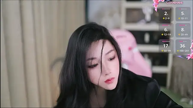 Qinghoa 在線直播表演