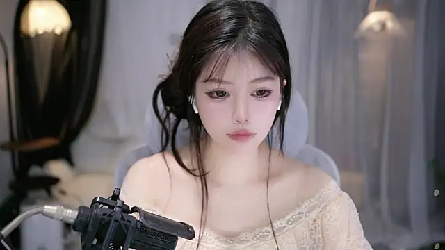 Cecily2n Live chat-huone