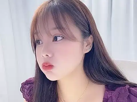 Qingqing19 Adlı Modelin Canlı Sohbet Odası