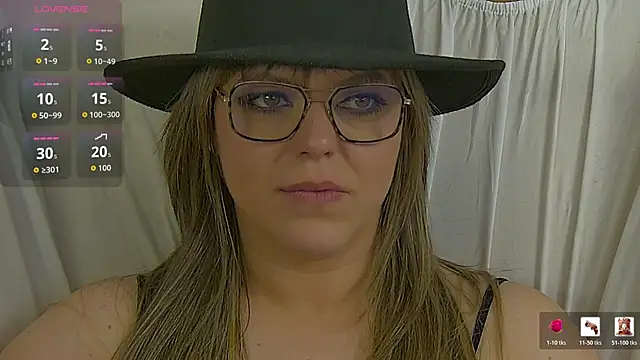 ZoeSkyee Chat XXX in diretta