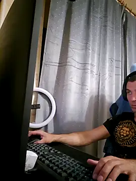 Show modela KaspaRo22 na web-kameri