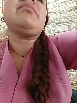 VANESSA__28 XXX чат на живо