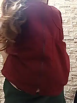 VANESSA__28: διαδικτυακό σόου στην κάμερα