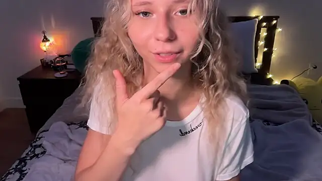 anyaa777's Webcam Show