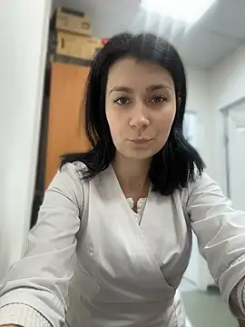 Chat +18 de MissElya ao vivo