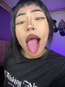 suky_fox's Webcam Show