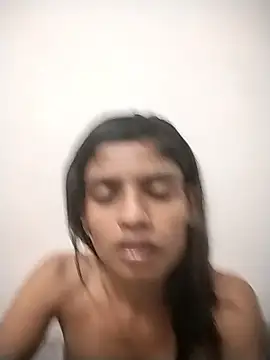 saxywoman Adlı Modelin Canlı XXX Sohbeti
