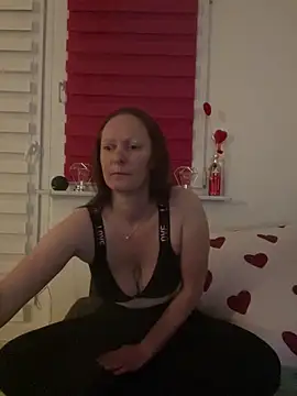 LindaLee90 Webcam show