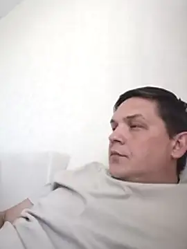 Artemka33 webcam show
