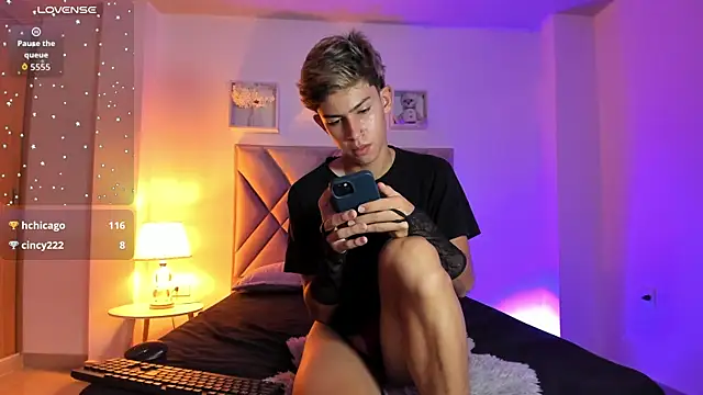 Baby_noahtt: вебкам-шоу