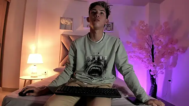 Baby_noahtt 在線直播表演
