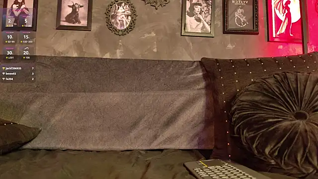 Chat soba uživo modela Kira_Vex