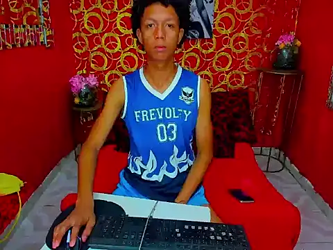 הופעת וובקאם של skinny20boy