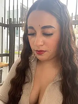 IvySanchez_Pinkk Show in webcam