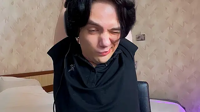 Zombde Adlı Modelin Web Kamerası Şovu