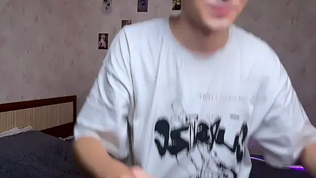 عرض كام Zombde