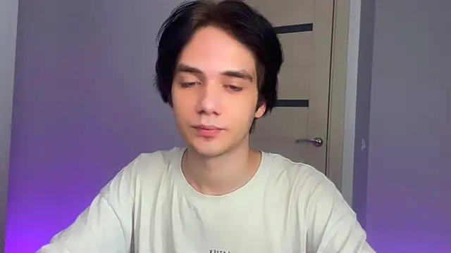 Zombde Pertunjukan Webcam