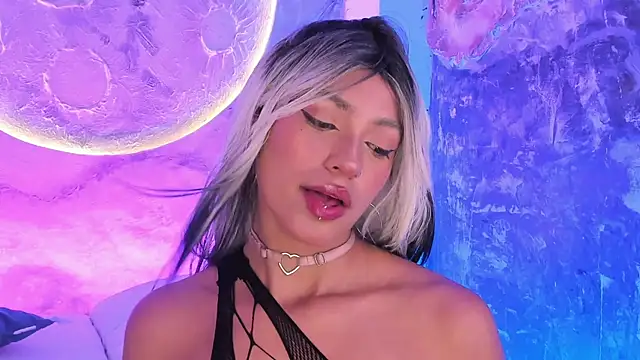 KatieRougee_'s Live XXX Chat
