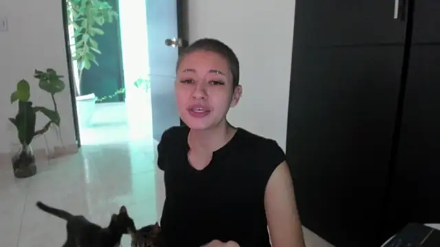 Chat XXX en directo de vandalovee_