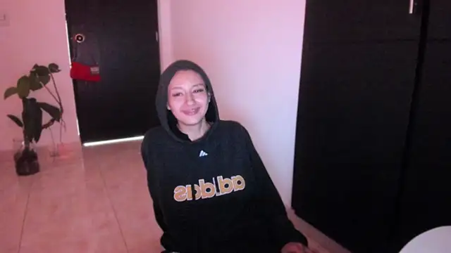 vandalovee_ Chat XXX in diretta