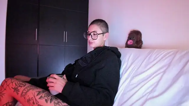vandalovee_'s Live XXX Chat