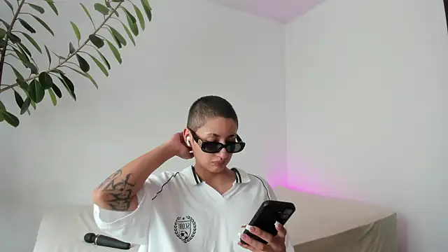 vandalovee_ 라이브 XXX 채팅