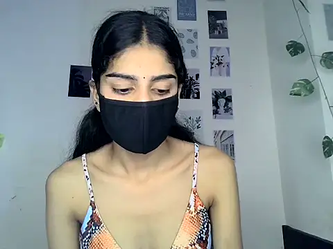 SASSY__BABY_ Chat XXX in diretta