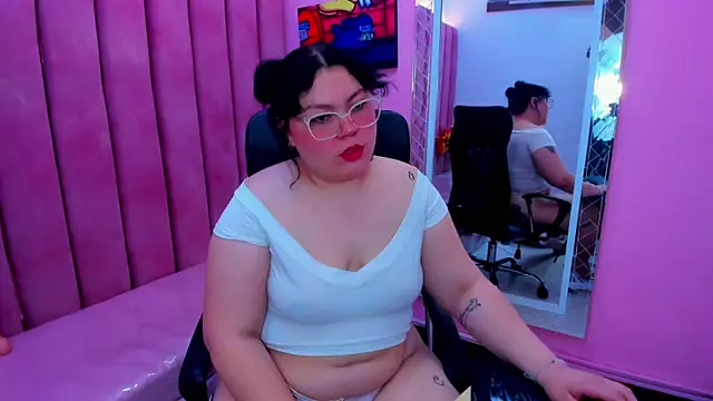 Chatroom XXX en direct de Sweet_Nova_