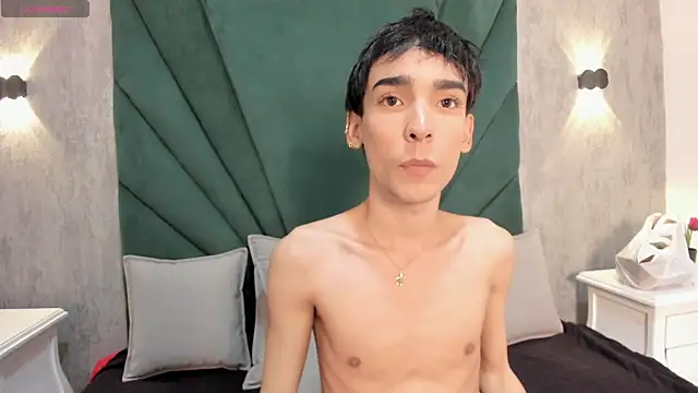 Show modela Andy_vergara1 na web-kameri