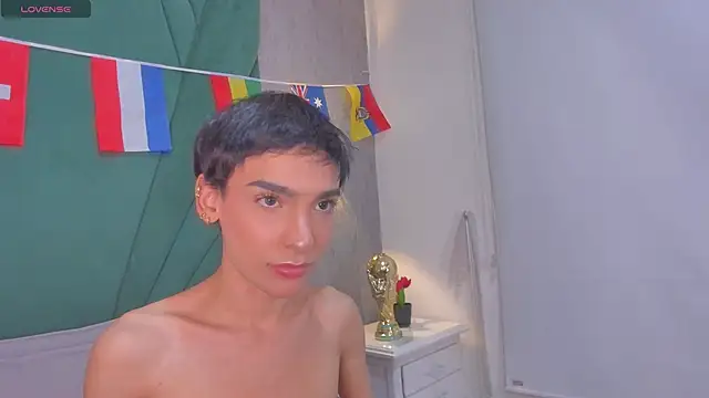 Andy_vergara1 Show in webcam