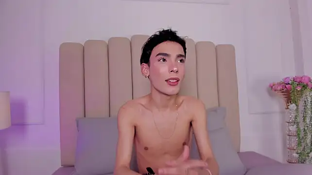 Andy_vergara1 Show in webcam