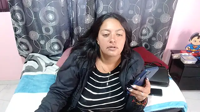 FabritziAPiel XXX чат на живо