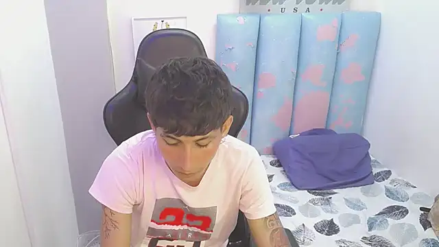 liam_play Pertunjukan Webcam