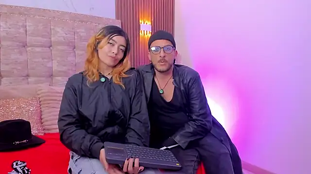 DarkRomanceXXX Adlı Modelin Web Kamerası Şovu