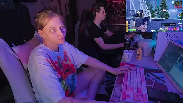 Webkamerová show FuckinHotCouple1